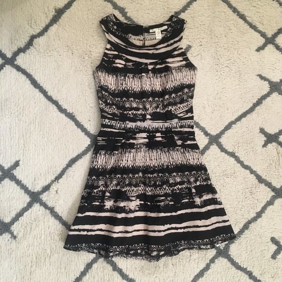 Abstract print sleeveless dress - Picture 1 of 7